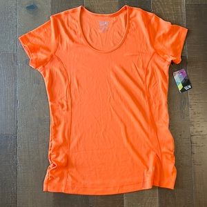 NWT Women’s Mountain Hardwear Timica Active Workout Shirt Large Orange